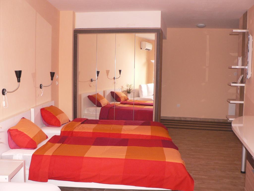 Stay Nexus Galaxy Center Sofia Exterior photo